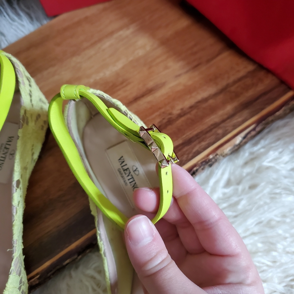 Valentino Lime Lace Ankle Strap Flats - Picture 7 of 8